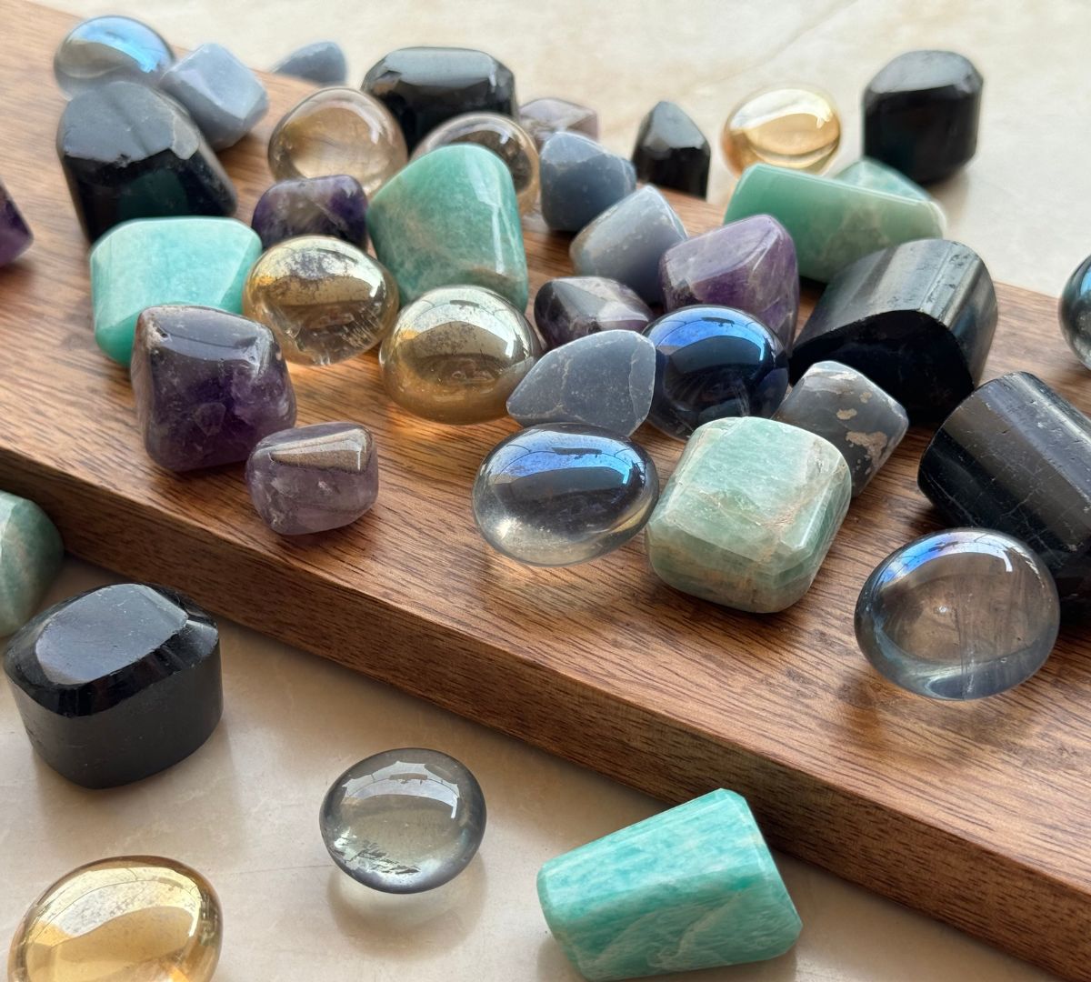 The Power of Healing Crystals: A Complete Beginner’s Guide (2024)