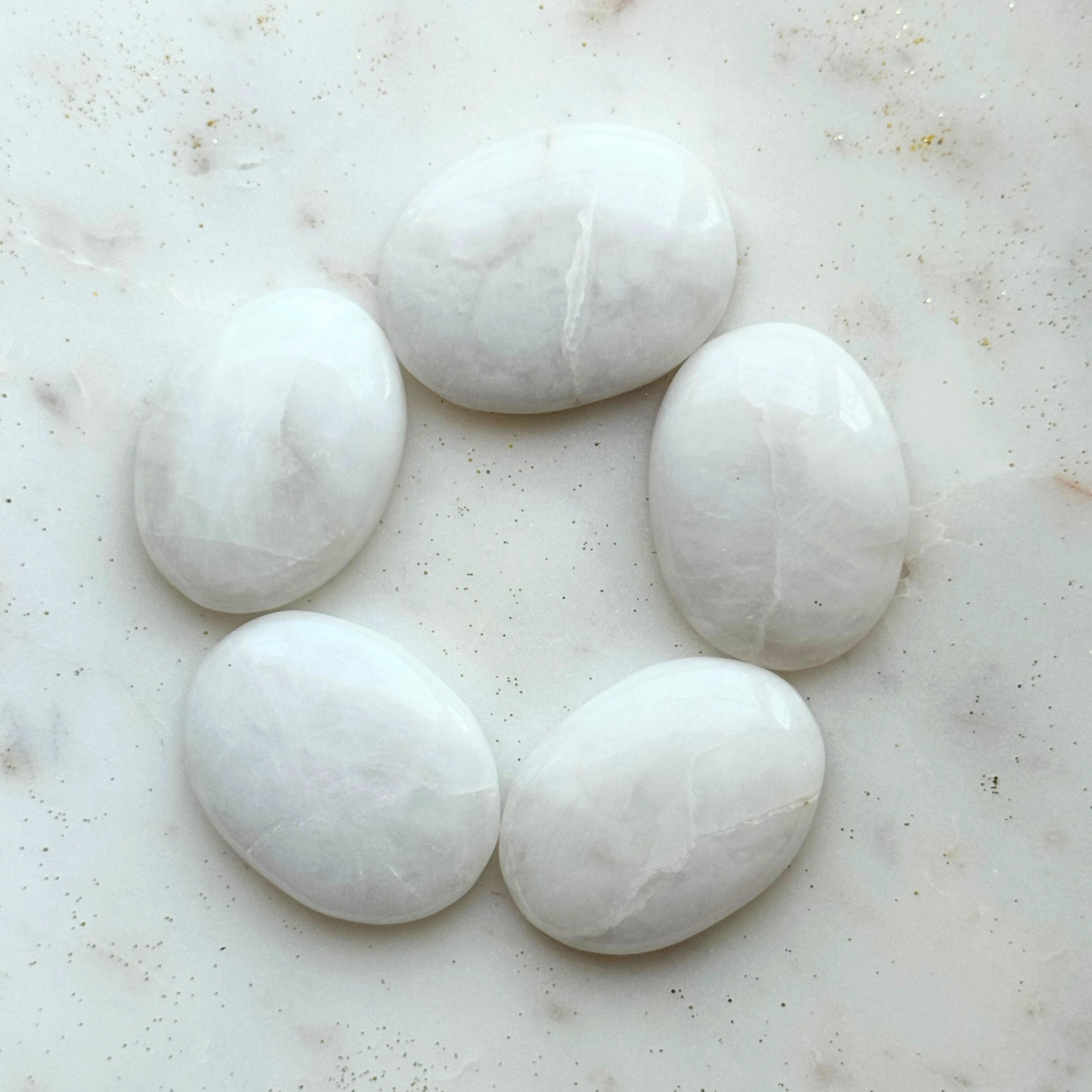 Palmstone - Snow Quartz (White Agate) - HappyRuH